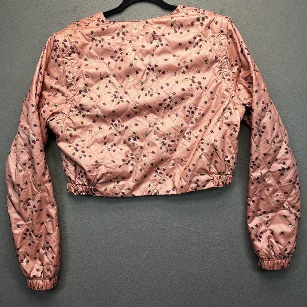 Nike Icon Clash women convertible floral quilted jacket S pink‎ satin crop